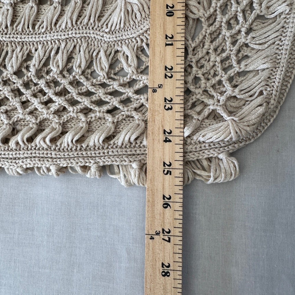 deb Women's OS Crochet Poncho Top Beige Boho Fringe Medallion Knit T44 - Picture 5 of 6